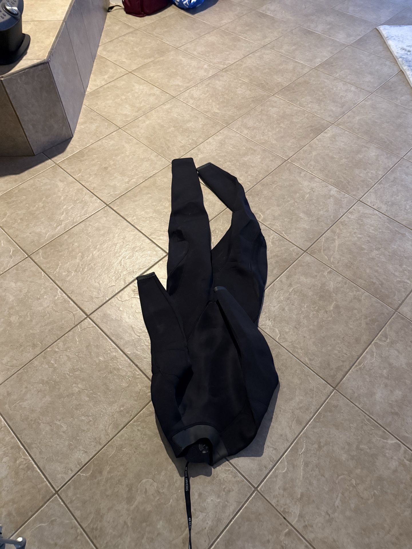 Wetsuit