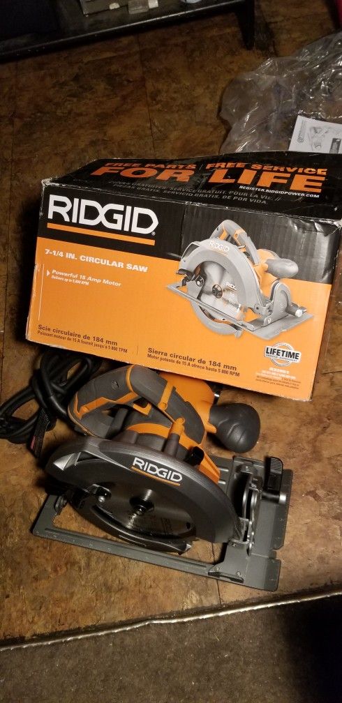 RIDGID HEAVY DUTY 15 AMP 7/1/4 INCH CIRCULAR SAW (NEW)