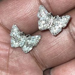 VVS  DIAMOND  EARRINGS 