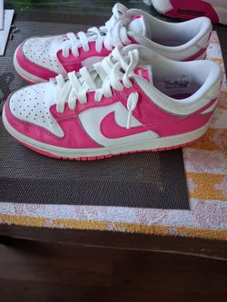 GIRLS NIKE