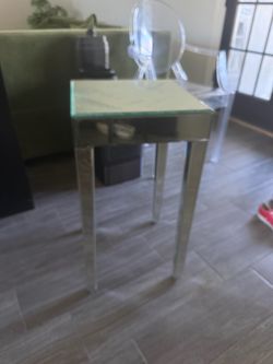 Mirrored accent table