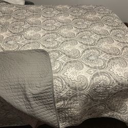 2 Bedspreads $15ea