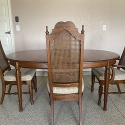 Table Set With 4 Chairs