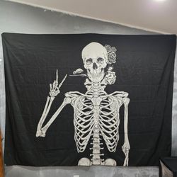 Skull and bones peace sign (hanging tapestry flag)