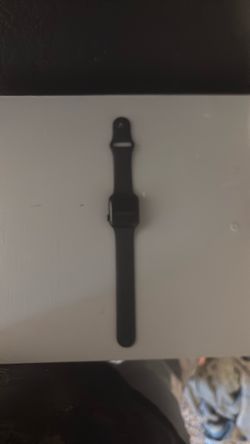 Apple Watch SE (2nd Generation) — 40mm GPS