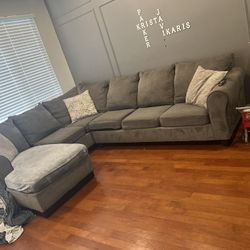 Sectional Couch 