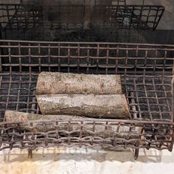 Vintage 1960s Heavy-Duty Fireplace Grate – 33" x 18" (Woodstock)