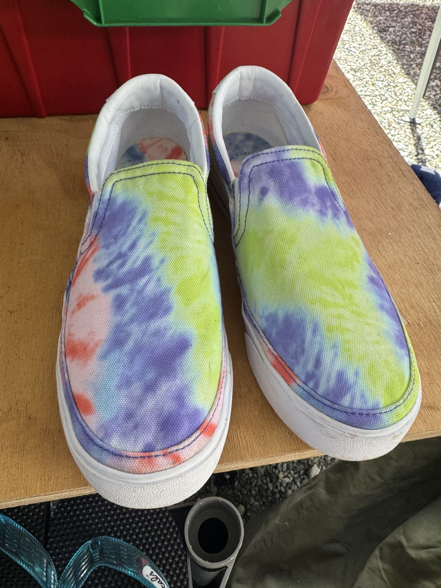 Women’s Nike Slip-On Size 8