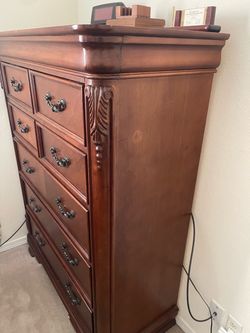 Heavy duty dresser like new