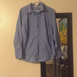 Women’s Size 2X Liz Claiborne Blue Button Up Shirt 