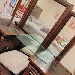 Vanity 