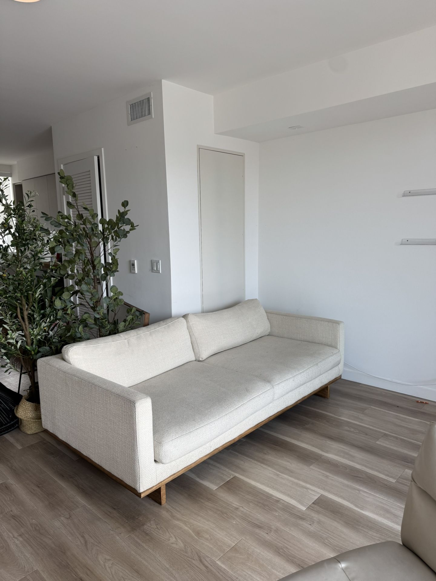 84” Long MUST GO TODAY 12/1