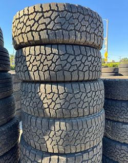 ‼️🚨vendo set de Llantas Lt 285 75 16 Falken tires allterain