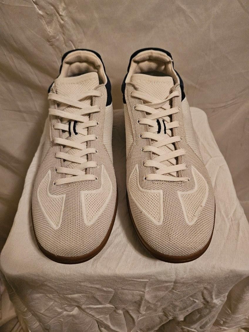 Rothy's RS01 Men's Sneaker. Size 12.