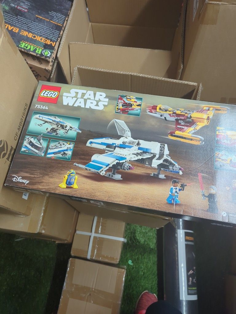 Star Wars New Republic E Wing Vs Shin BOX