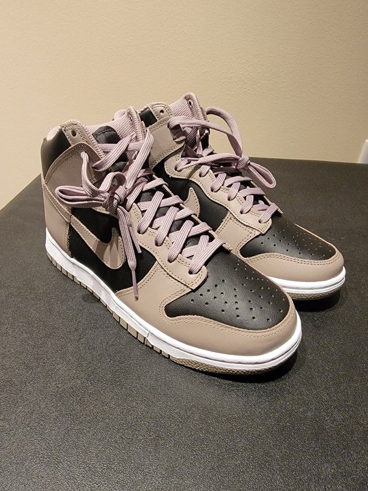 Dunk High 'Moon Fossil'