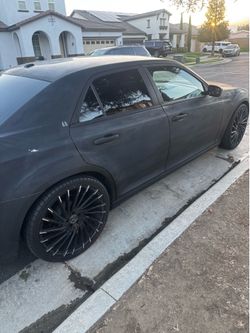 Chystler 300 asking 4,500$ obo