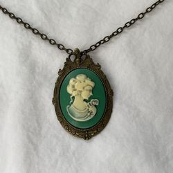 Cameo Necklace or Brooch Adjustable Jewelry Vintage style Green lady cameo