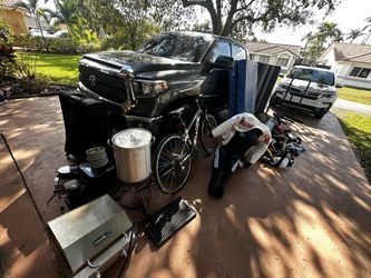 Garage Sale In West Kendall