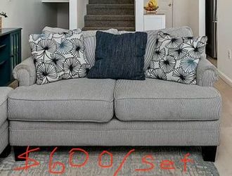 Sofa/loveseat