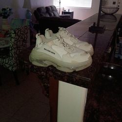 Balenciaga Triple S New Sz 37