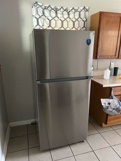 Midea Stainless Steel Top-Freezer Refrigerator