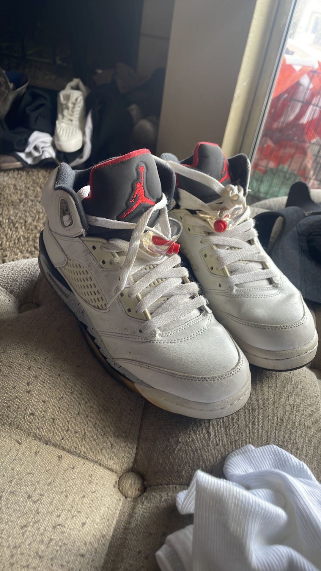 Jordan 5s sz 7 55$$