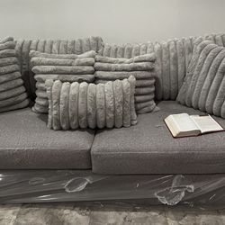 Sofia Couch 93”
