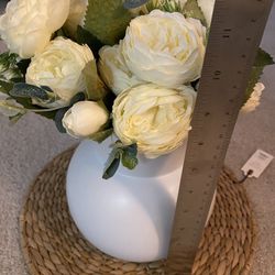Flower Vase & Flowers (table Center Piece)