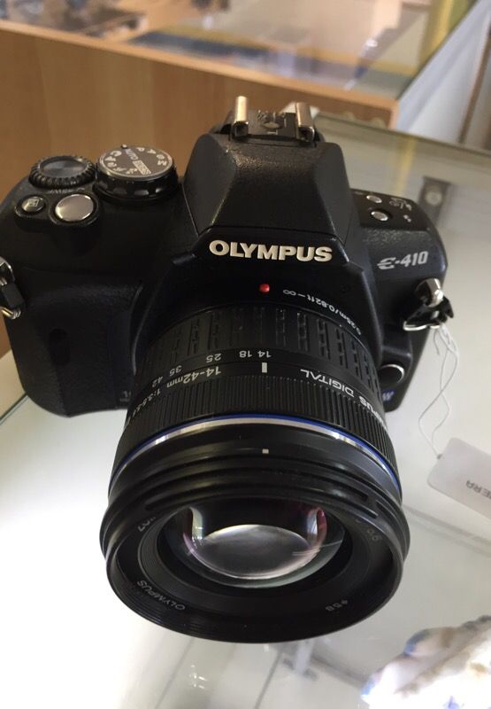 Olympus E-410, 10MP, Digital SLR Camera 📷, W/14-42 Lens, no Charger
