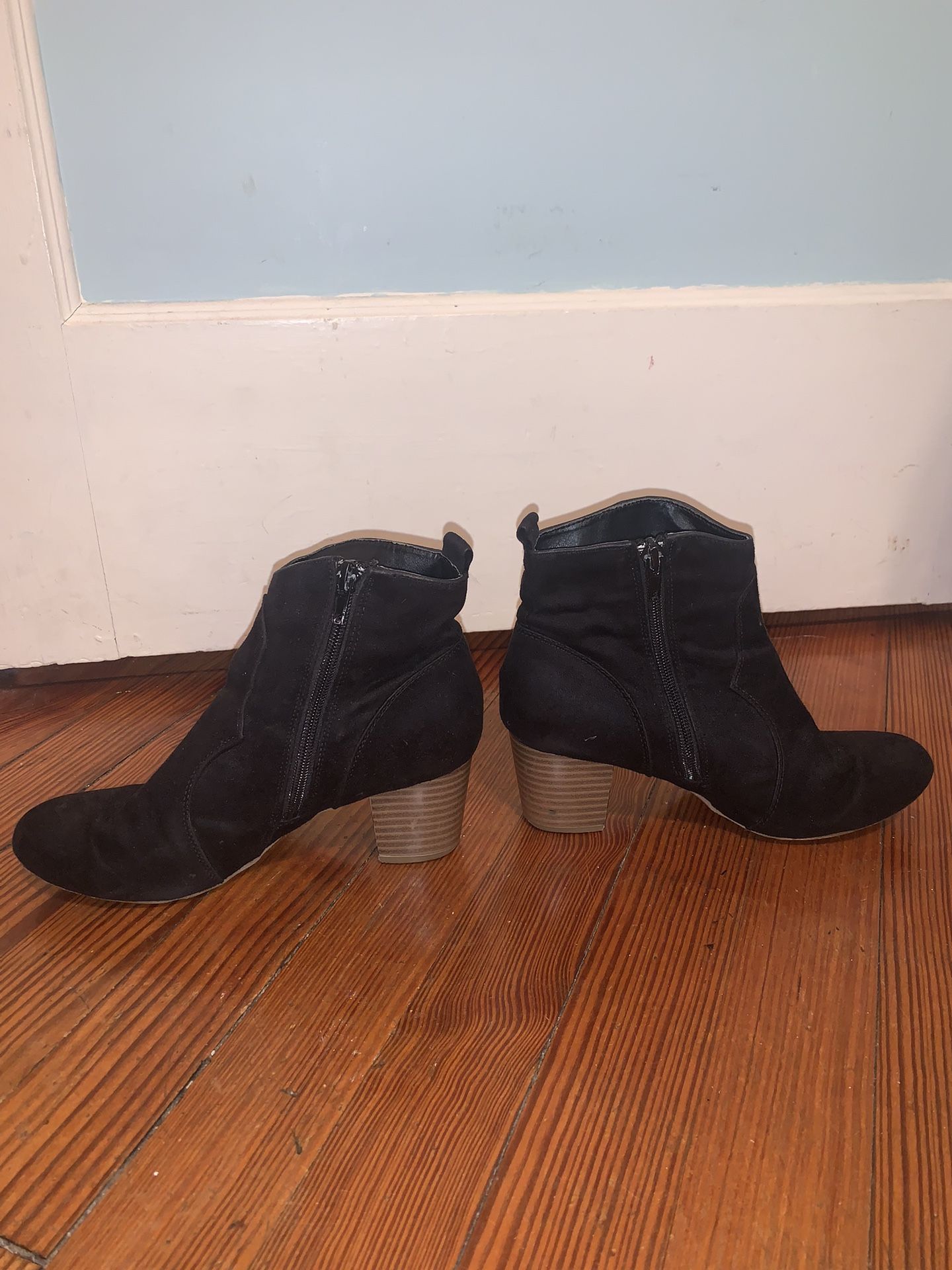 American Eagle Black Ankle Boots