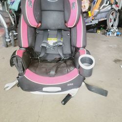 Carseats $80 Each Graco Infant/Base, Grow 4 Life and extend To  fit 
