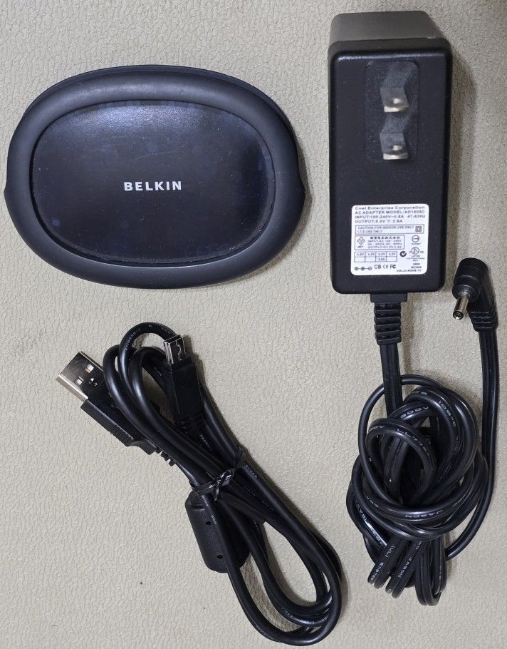 BELKIN Hi-Speed 4 Port Hub USB 2.0 w/ Power Adapter and USB Cable – F5U234 Rev.2