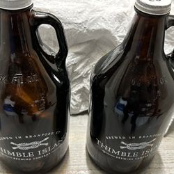 Thimble Island Brewery 64oz Growler 