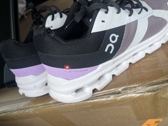 On Cloud Shoes For Woman 