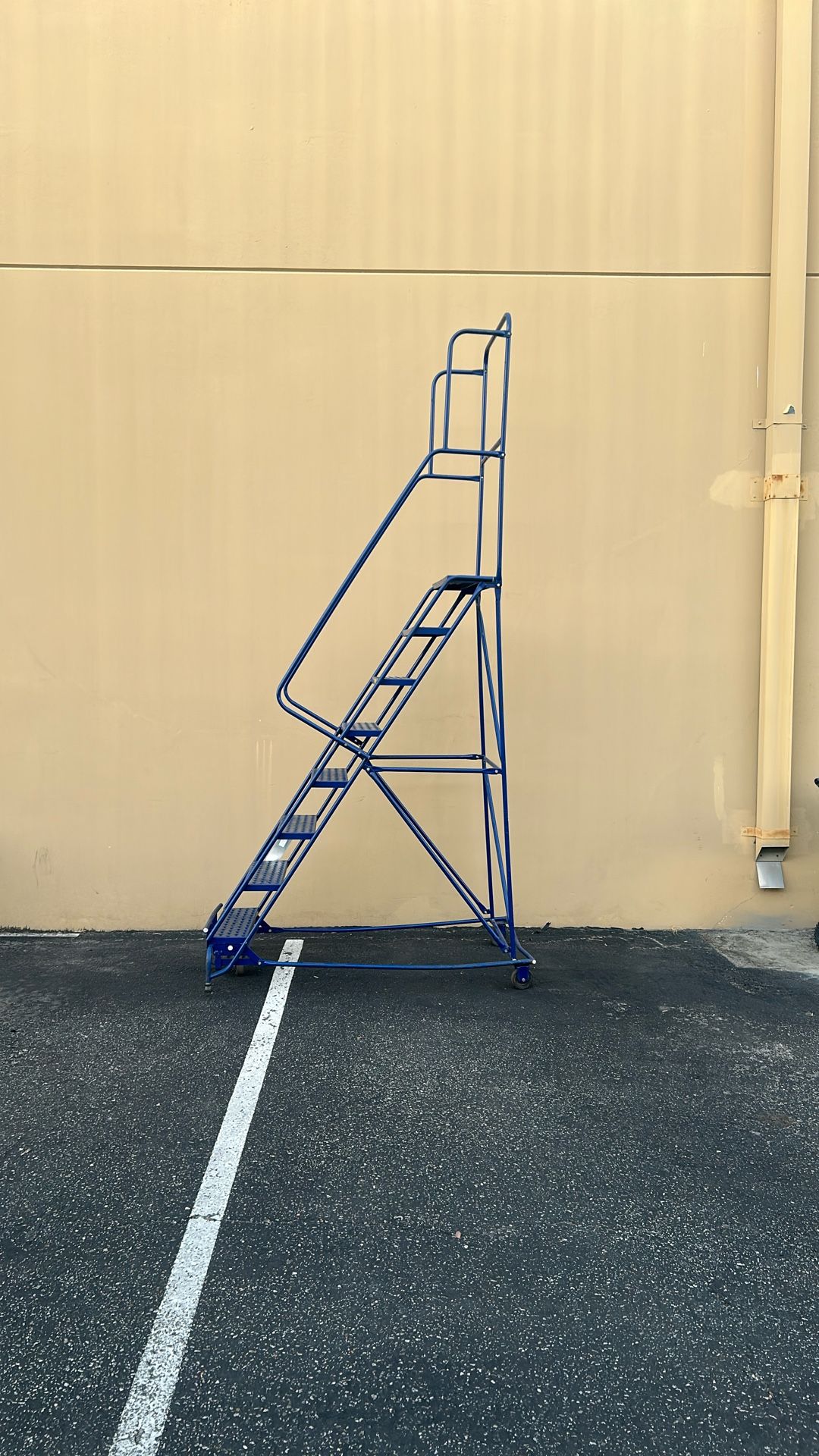 Rolling Ladder 8 Step
