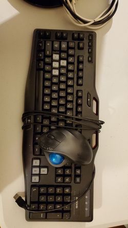 Wired Keyboard and wireless mouse