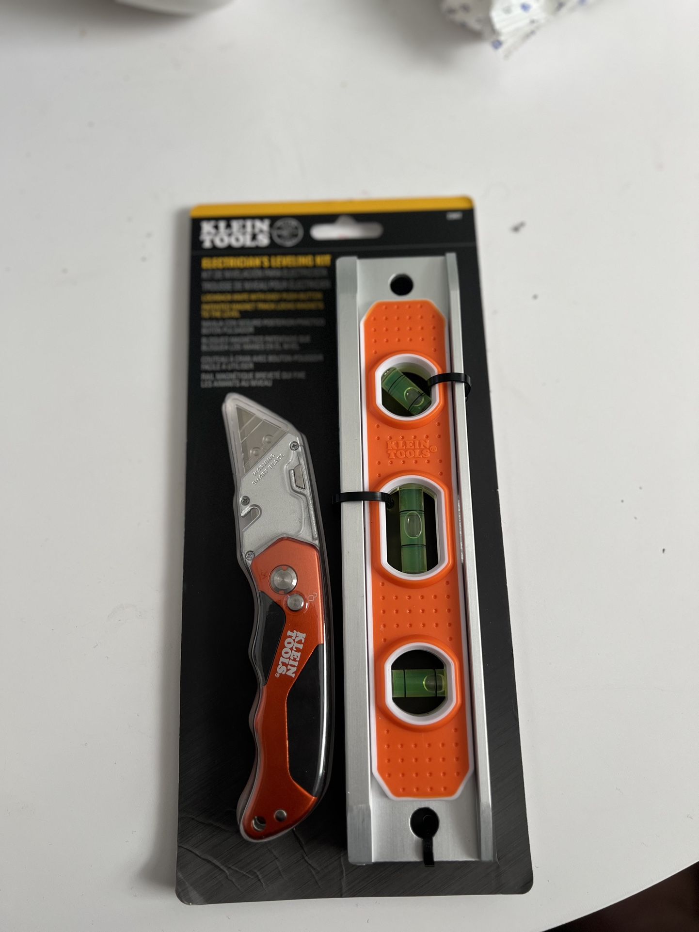 Klein Tools Kit Nivel Y Navaja Nuevos