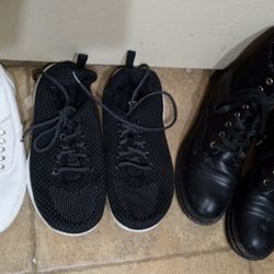 Woman's Boots Good Condition 9.5,Shoes Both 9s $7.00 Each 