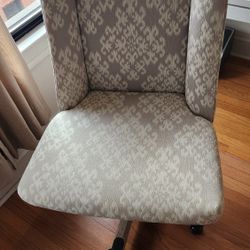 Free: Armless Chair - Reclinable, with Wheels