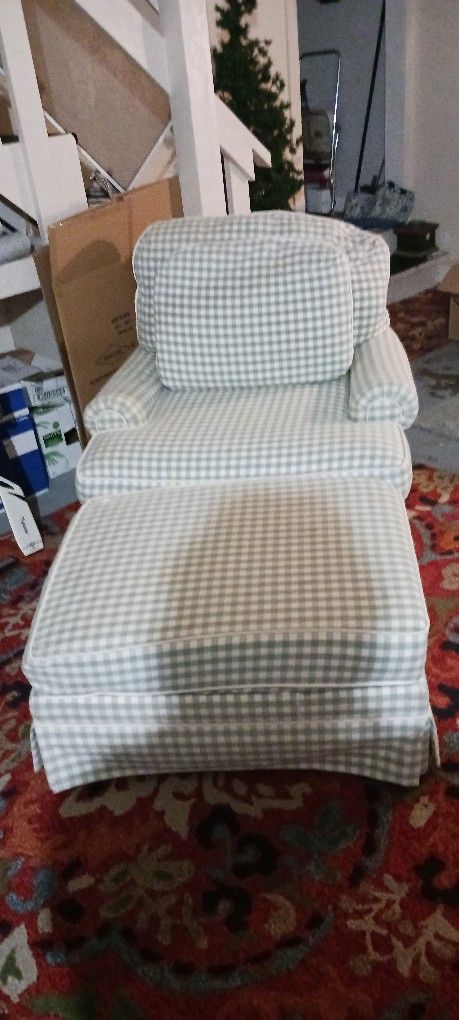 Over Size Chair & Ottoman Cream & Sage Green Plaid