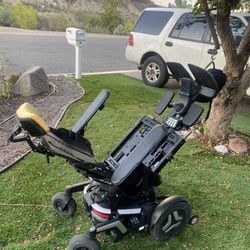 Permobile Mobile Wheelchair $800 ($100 Price Reduction)