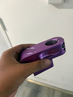 SE STEM THRONE GOO STREET CO