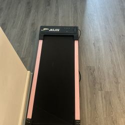 Incline Treadmill 