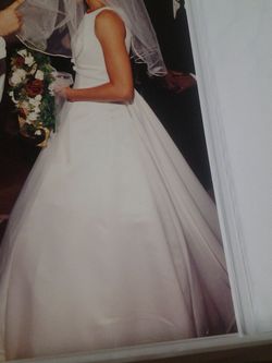 Beautiful ivory colored wedding dress
