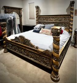 Beautiful Renaissance King Bedroom Set