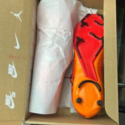 Zoom Superfly 9 ACADEMY MDS FG/MG Size 10.5 Men