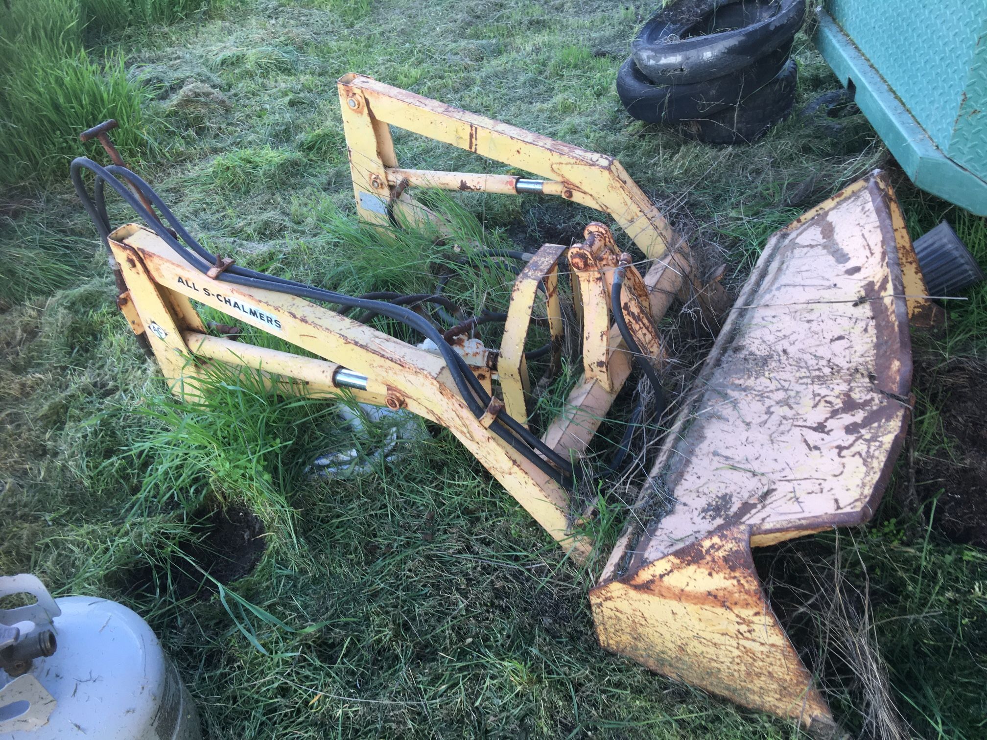 AC B10 B12 Loader Attachment With Cessna Pump Garden Tractor