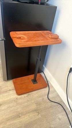 Small brown like new table