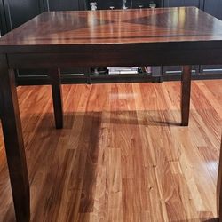 Dinning Table 
